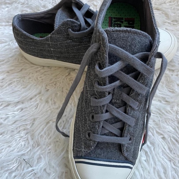 Pro Keds Men's size 9 Grey Quited Sneakers NWOT - Picture 2 of 6